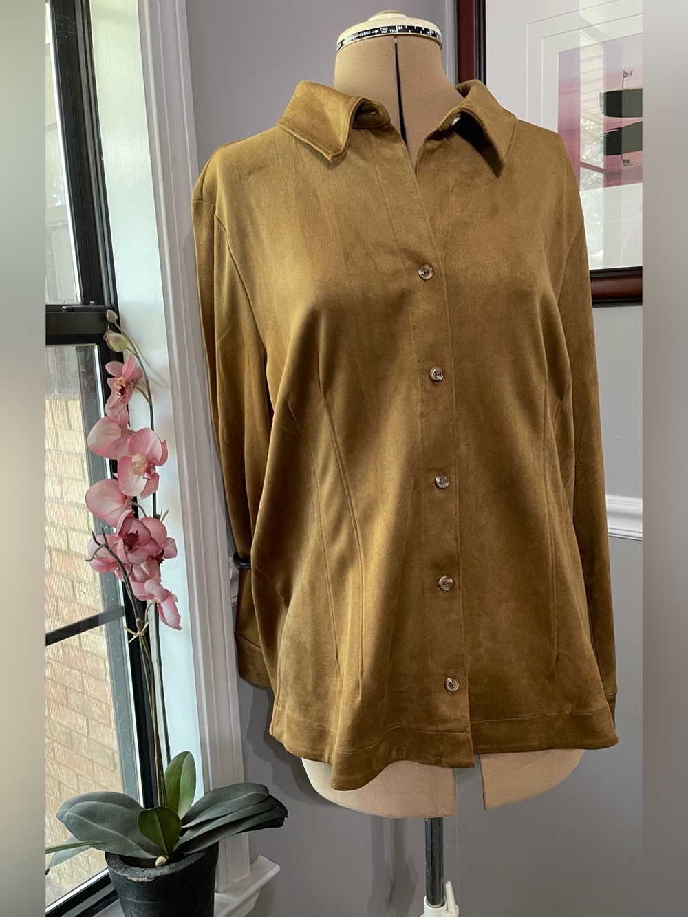 Banana Republic NWT Olive-Tone Velvet Button-Down Shirt